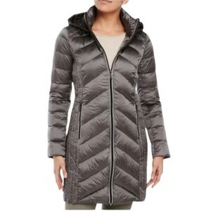 BCBGeneration Ultra Light Weight Black Packable Down Coat Women’s Size Small